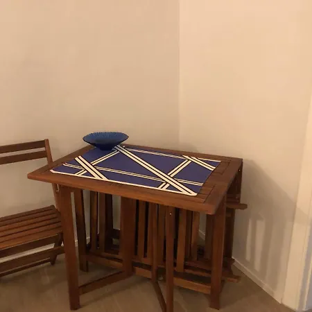 Molo35 לינה וארוחת בוקר איסקיה