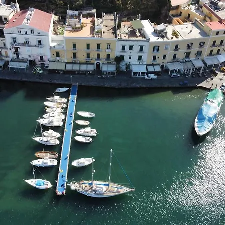 Panzió Molo35 Ischia