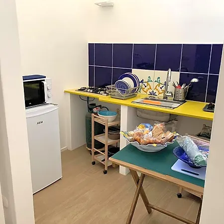 Molo35 לינה וארוחת בוקר איסקיה